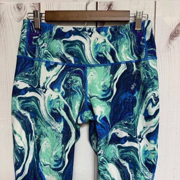 Patagonia Women’s Centered Crops Medium Blue Green Marble EUC - Picture 3 of 12